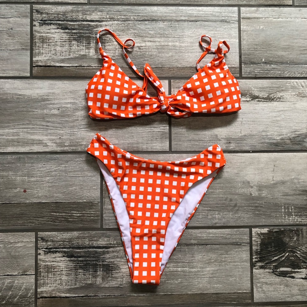 New Bikini - Picture 2 of 5